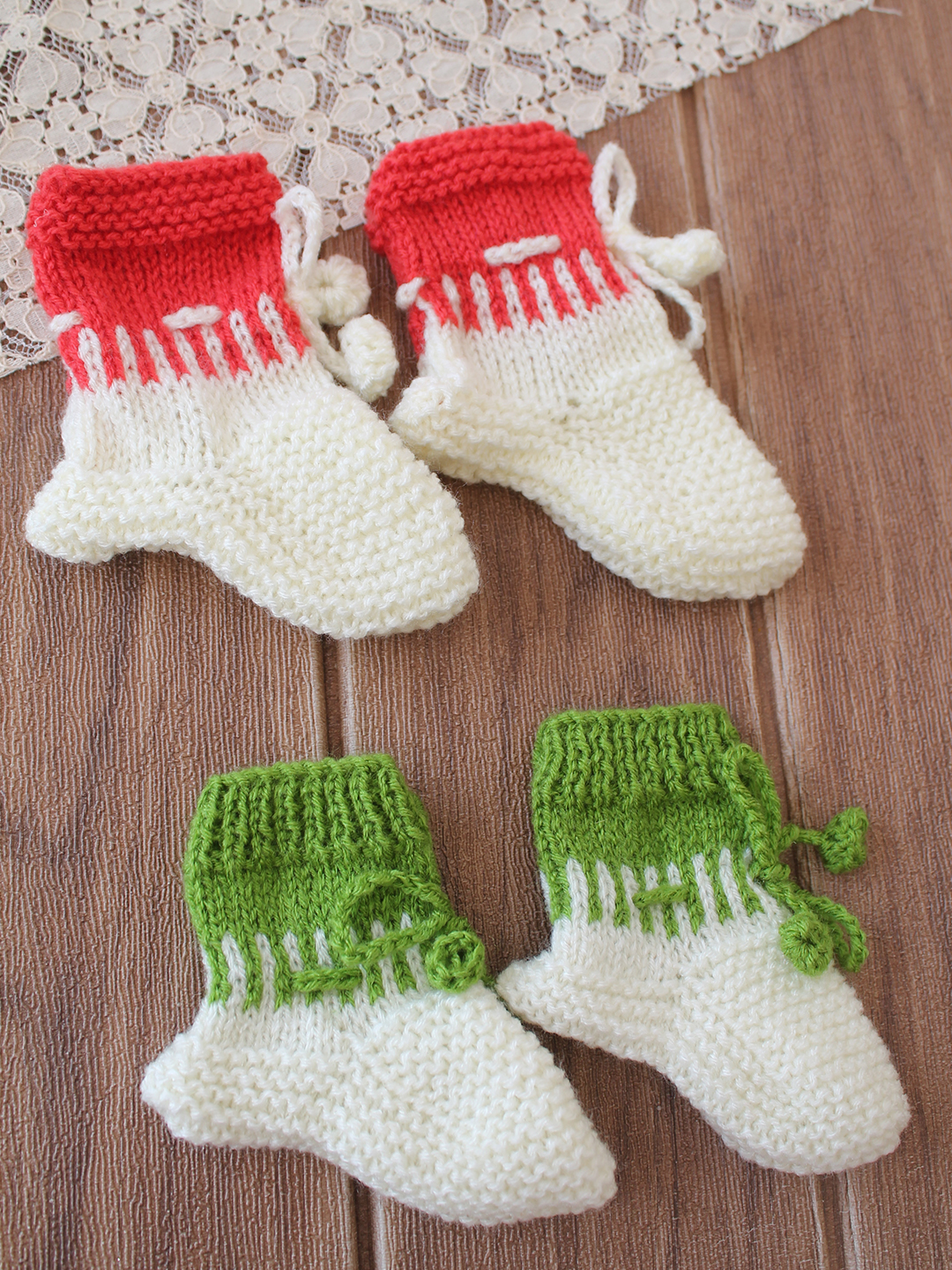 Woonie Handknitted Socks Self Design Pack of 2 - Cream & Green