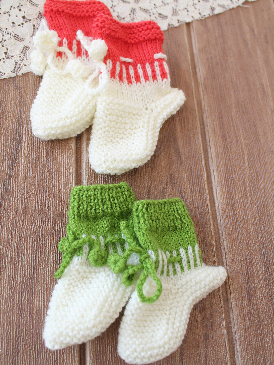 Woonie Handknitted Socks Self Design Pack of 2 - Cream & Green