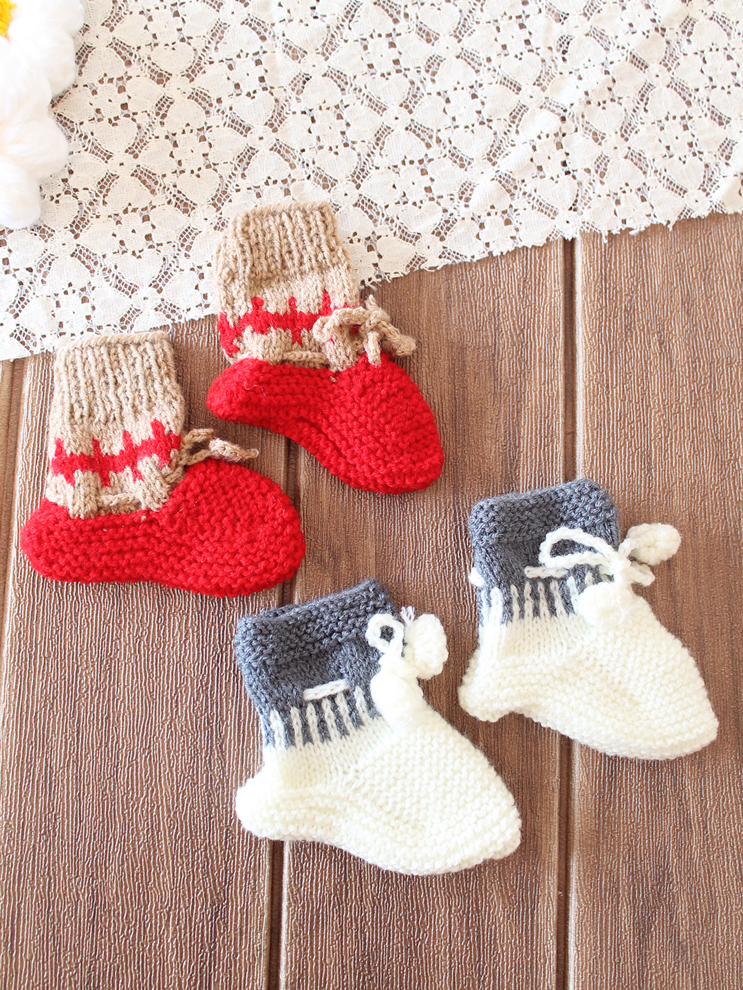 Woonie HandKnitted Ankle Length Socks with Self Design Pack of 2 - Red & Cream