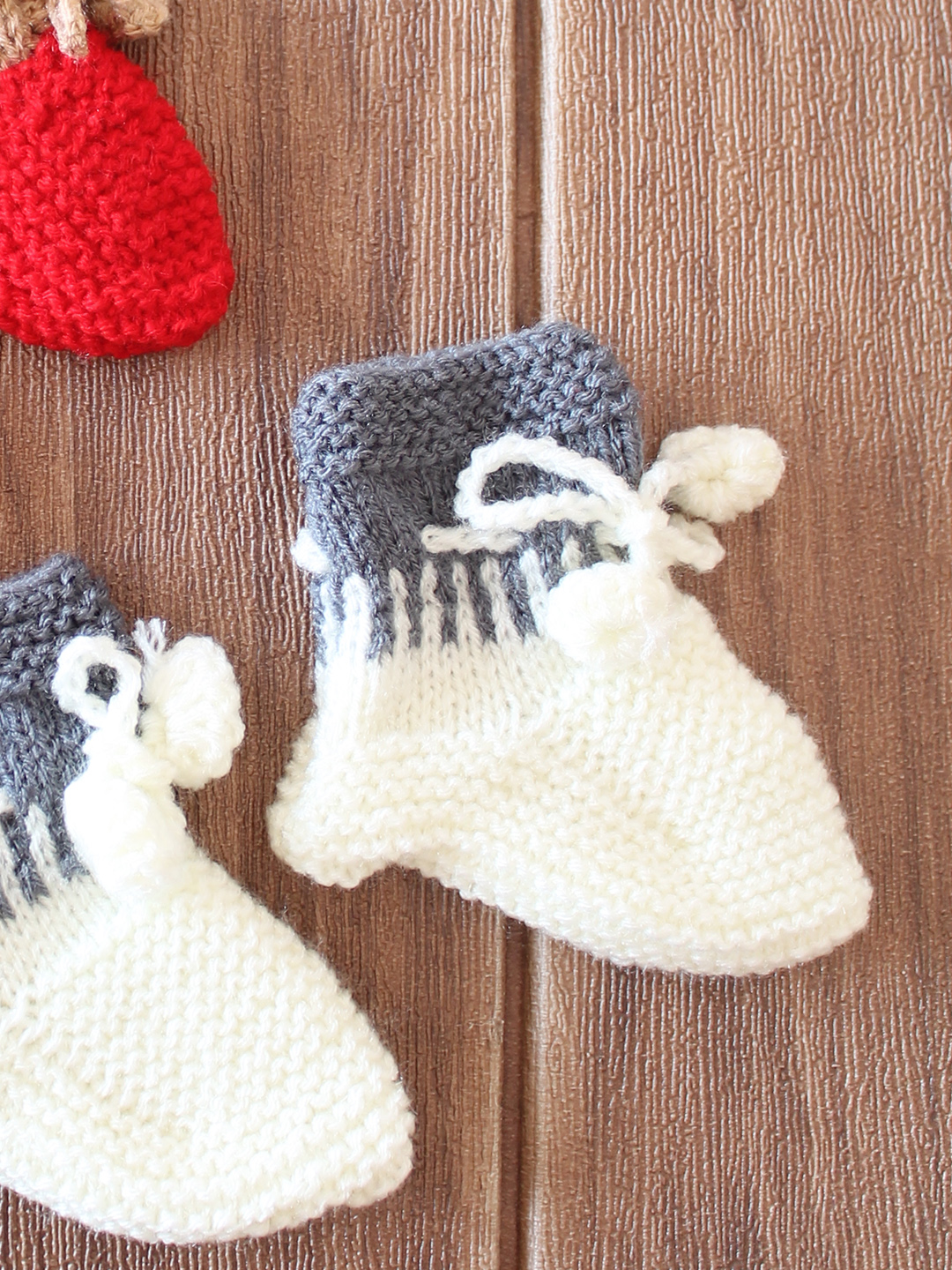 Woonie HandKnitted Ankle Length Socks with Self Design Pack of 2 - Red & Cream
