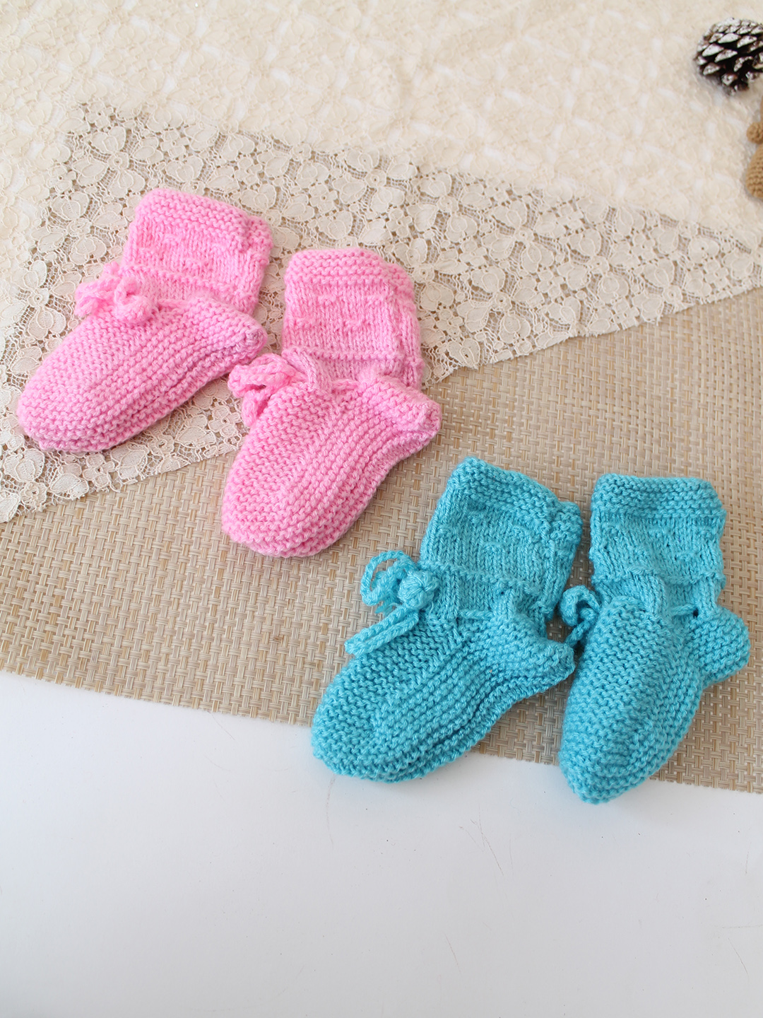 Woonie HandKnitted Ankle Length Socks with Self Design Pack of 2 - Blue & Pink
