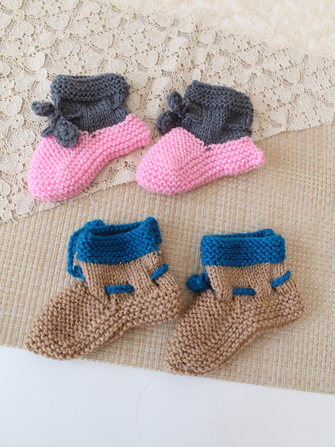 Woonie HandKnitted Ankle Length Socks with Self Design Pack of 2 - Pink & Beige