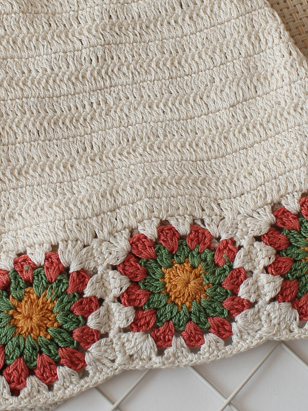 Woonie Granny Sqaure Halterneck Top - Off White