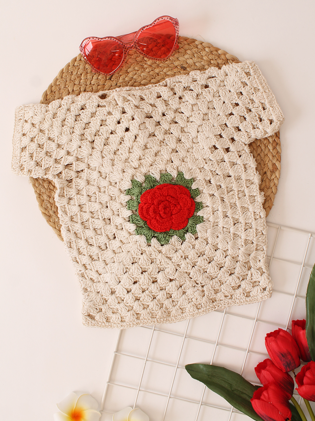 Woonie Handmade Crochet Short Sleeves Rose Applique Top - Cream