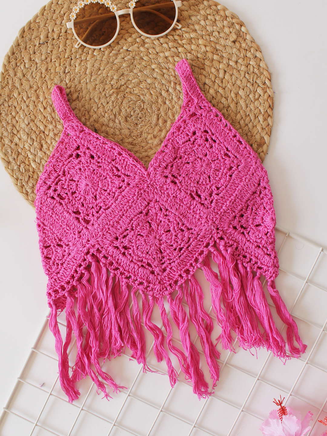 Woonie Handmade Sleeveless Fringes Detailing Crochet Top - Pink