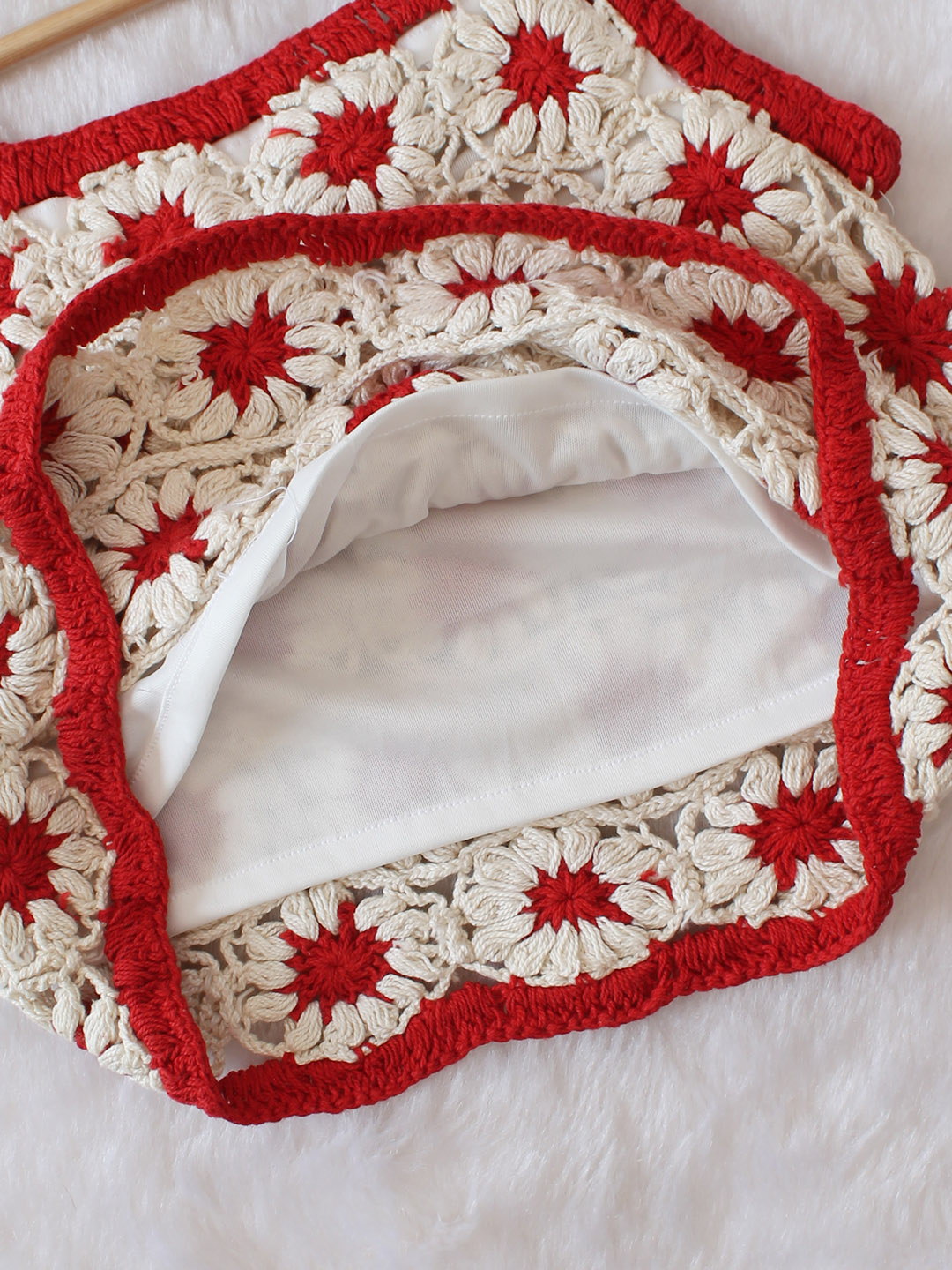 Woonie Handmade Crochet Daisy Top - Red
