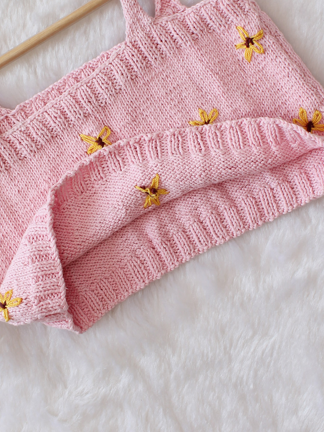 Woonie Handknitted Embroidered Crop Top - Pink