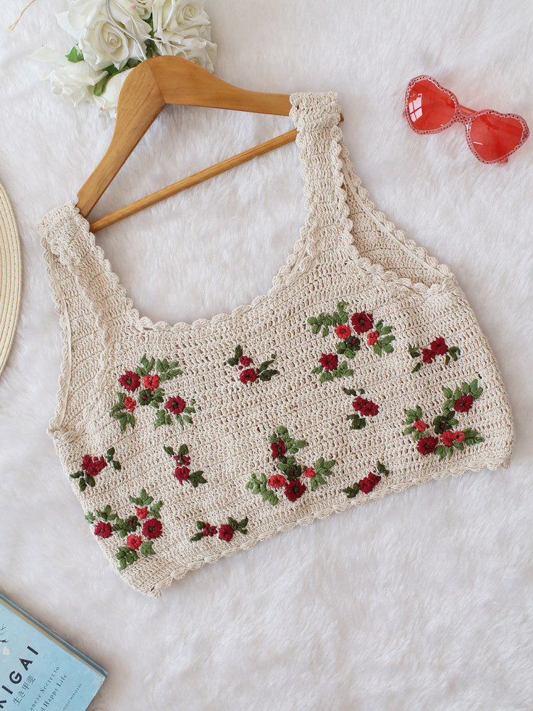 Image of Woonie Floral Embroidery Top - Off White