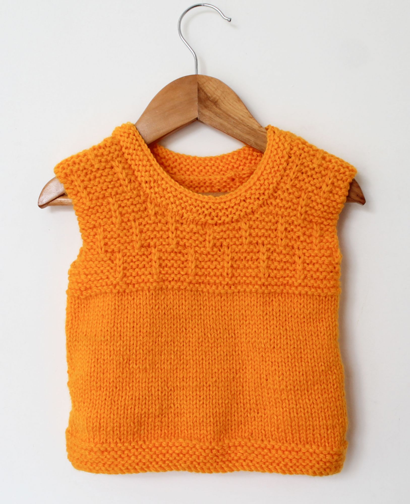 Sleeveless Yellow Woolen Vest With Round Neck