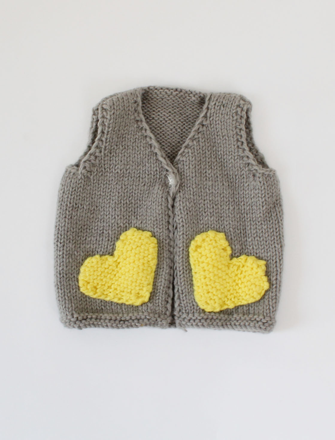 Woonie Handmade Sleeveless Knitted Heart Detailing Vest-Grey