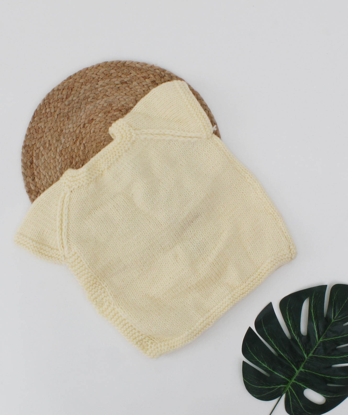 Woonie Handmade Short Sleeves Bow Detailing Balloon Design Knitted Vest-Cream