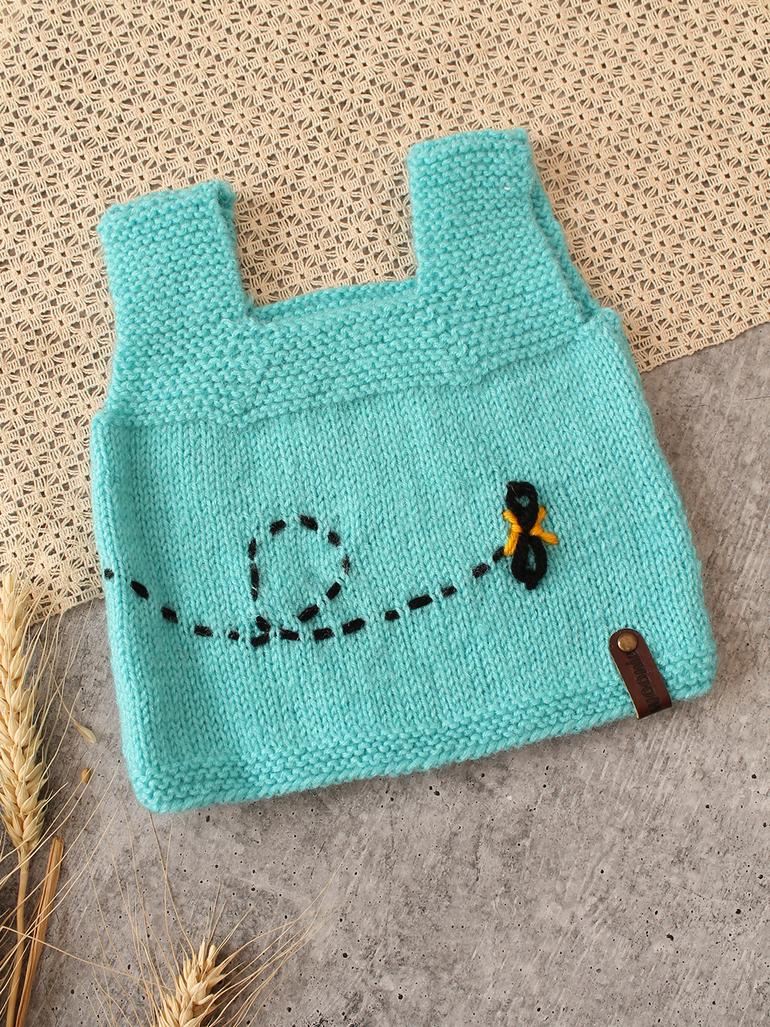 Woonie Handknitted Bee Embroidered Vest - Blue