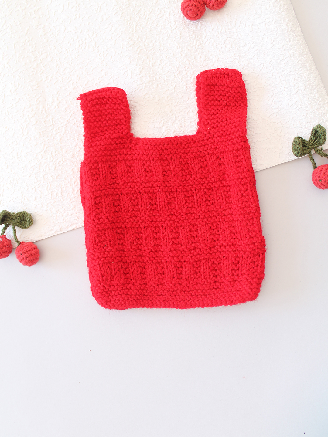 Woonie Handknitted Sleeveless Vest - Red