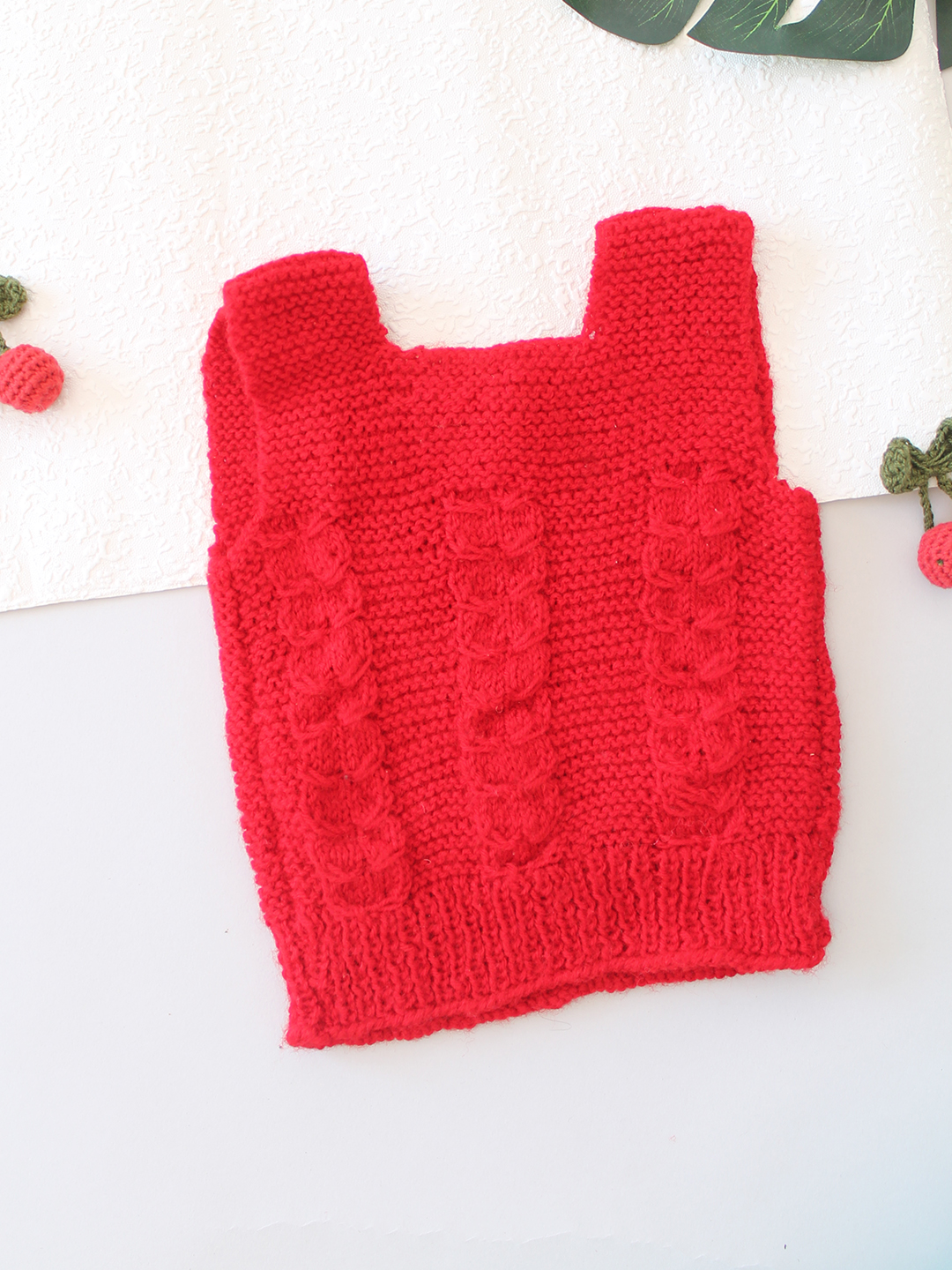Woonie Handknitted Sleeveless Vest - Red