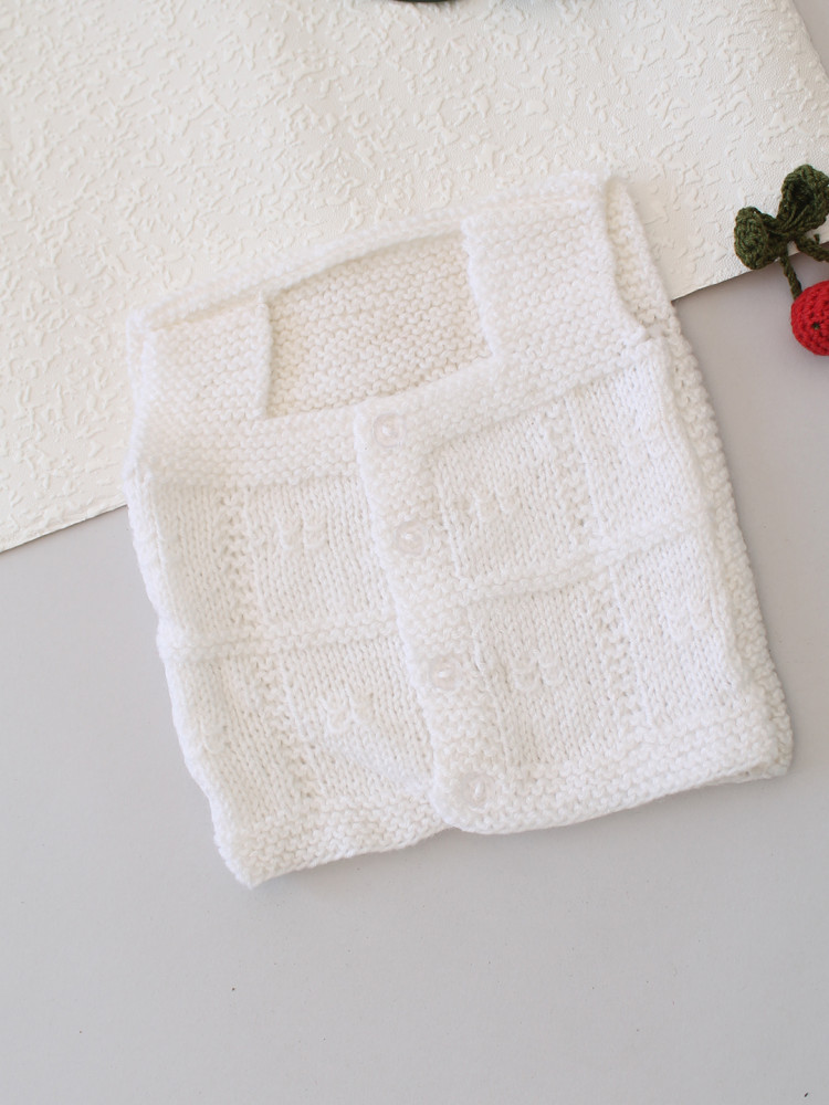 Image of Woonie Handknitted Sleeveless Seff Design Vest - White