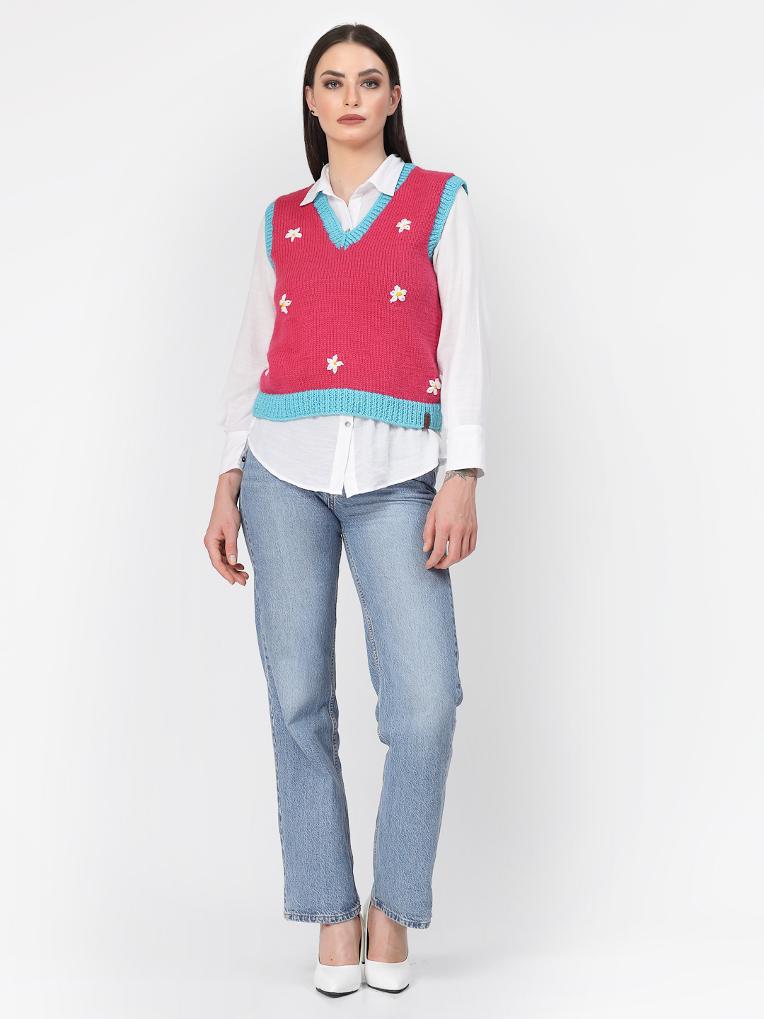Handknitted Floral Embroidery Sleeveless Womens Magenta Sweater