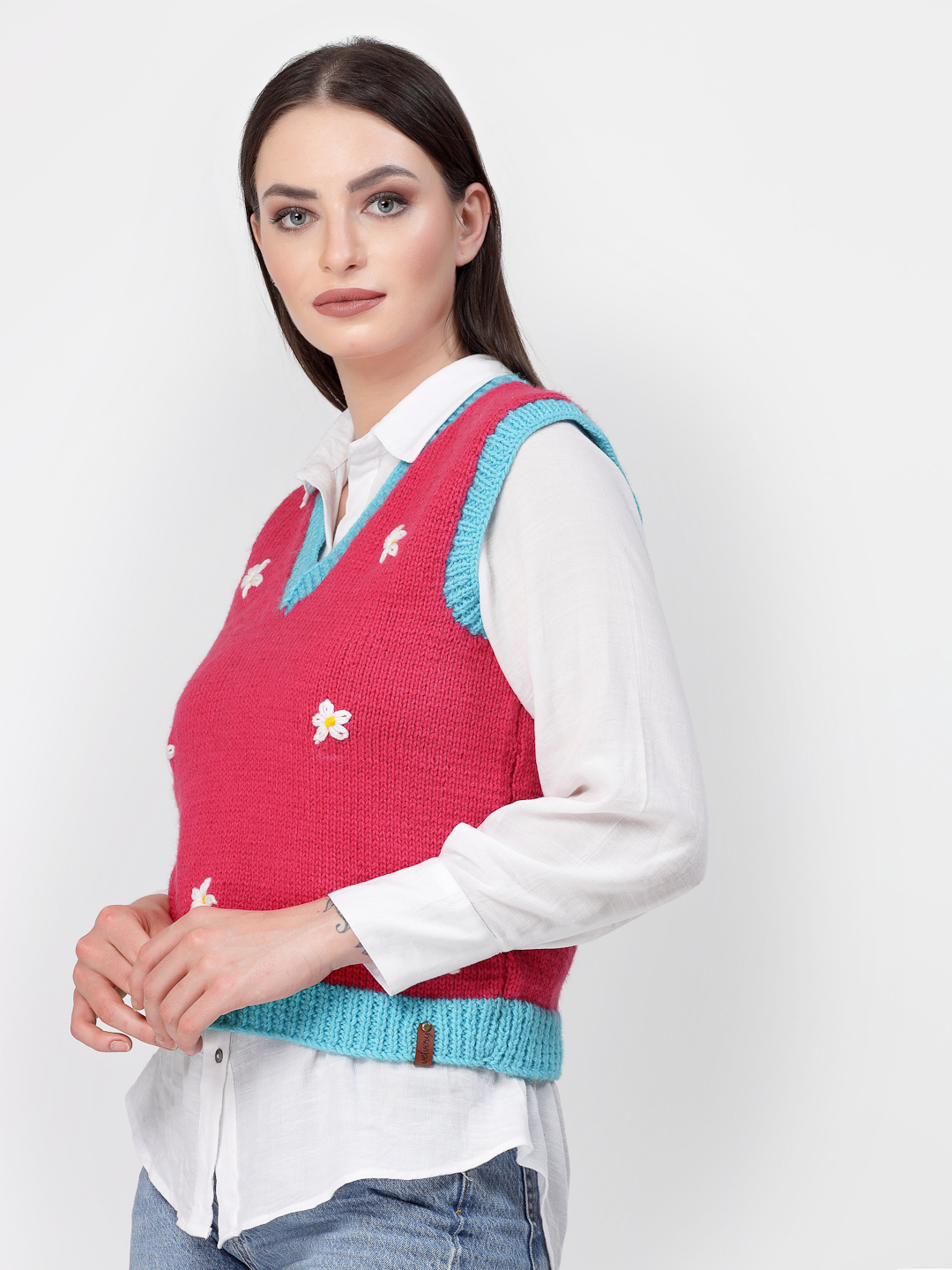 Handknitted Floral Embroidery Sleeveless Womens Magenta Sweater