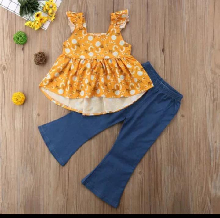 Frill Sleeve Top with Denim