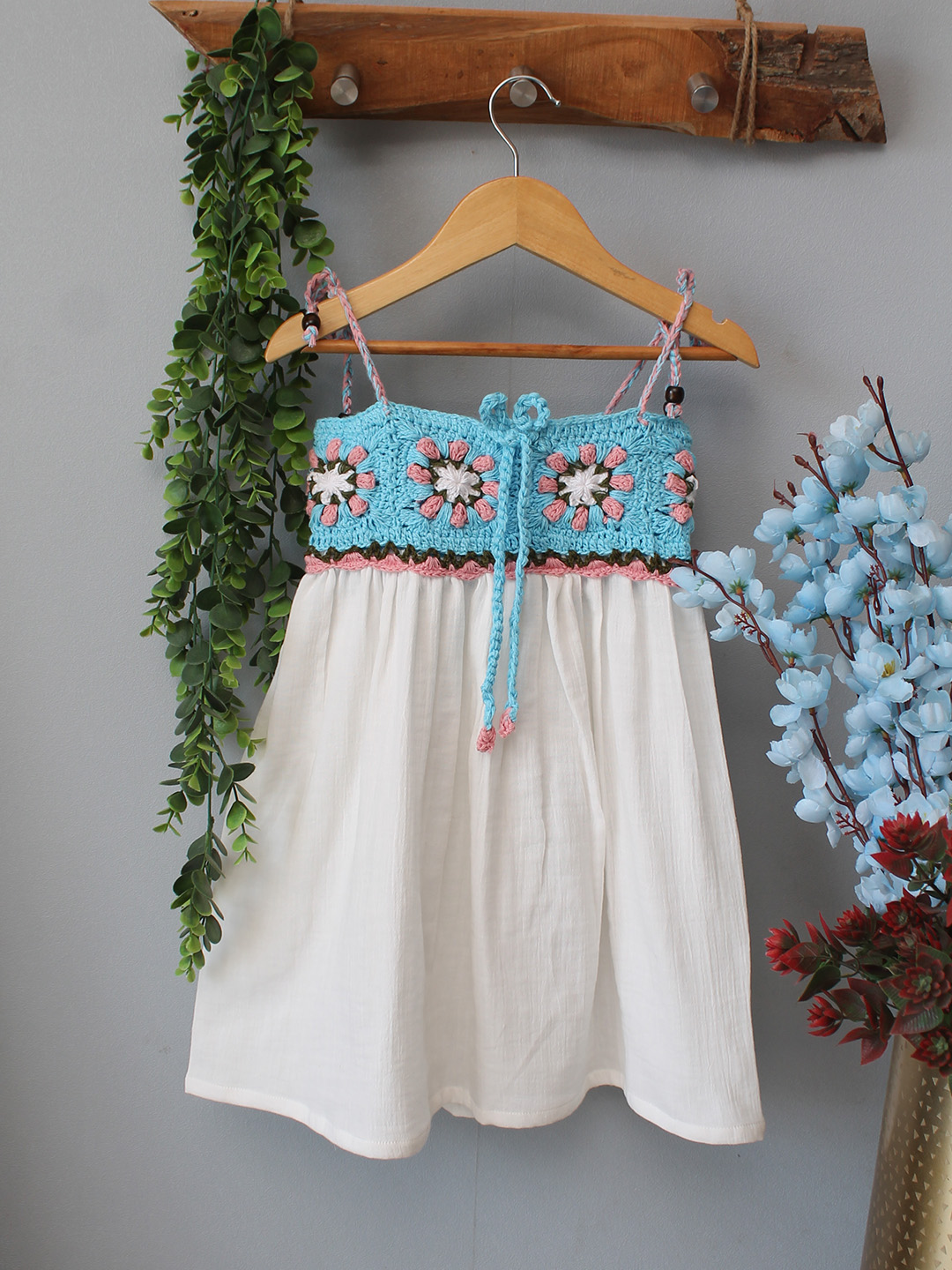 Woonie Granny Square Crochet Summer Dress - White