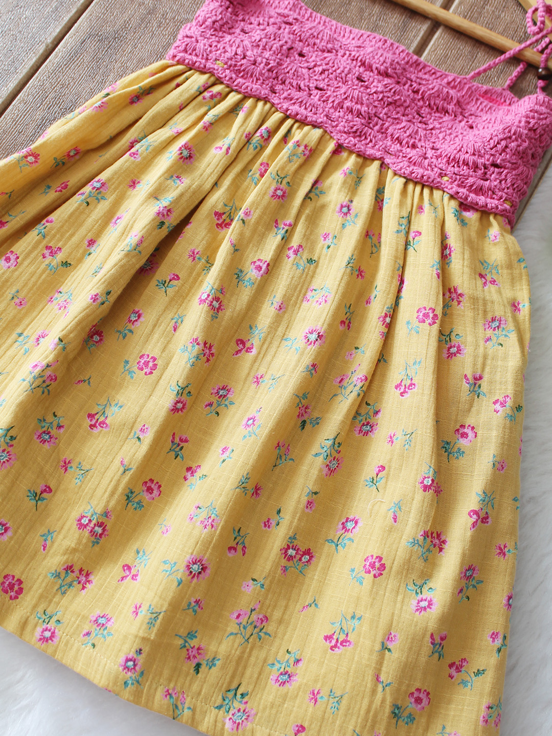 Woonie Cotton Hand Knitted Sleeveless Floral Printed Crochet Detailed Dress - Yellow