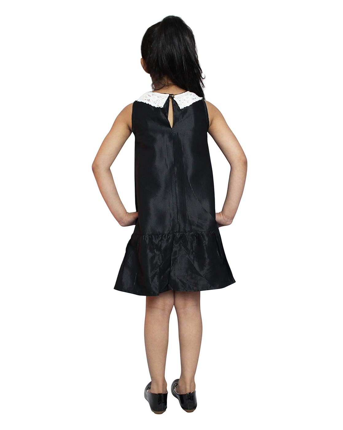 Woonie Sleeveless Solid Dress - Black