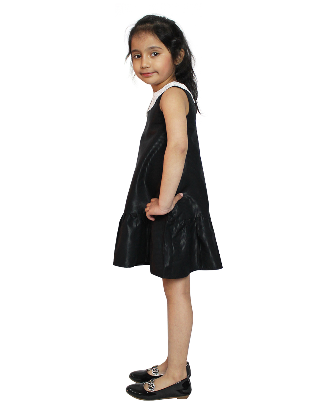 Woonie Sleeveless Solid Dress - Black