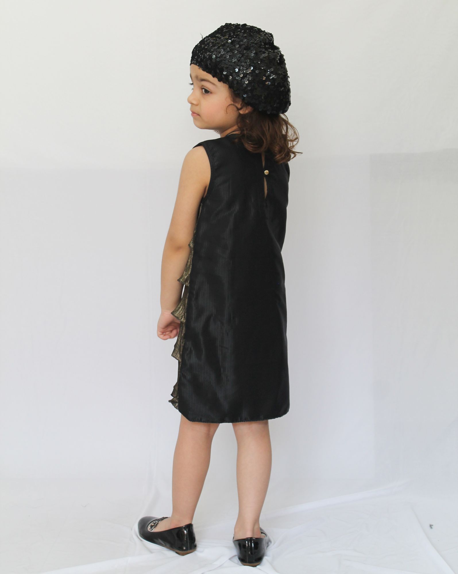 Woonie Sleeveless Self Design Dress - Black