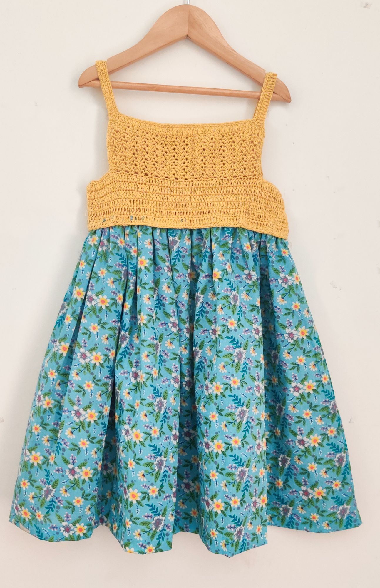 Woonie Sleeveless Crochet Yoke Floral Print Dress - Yellow