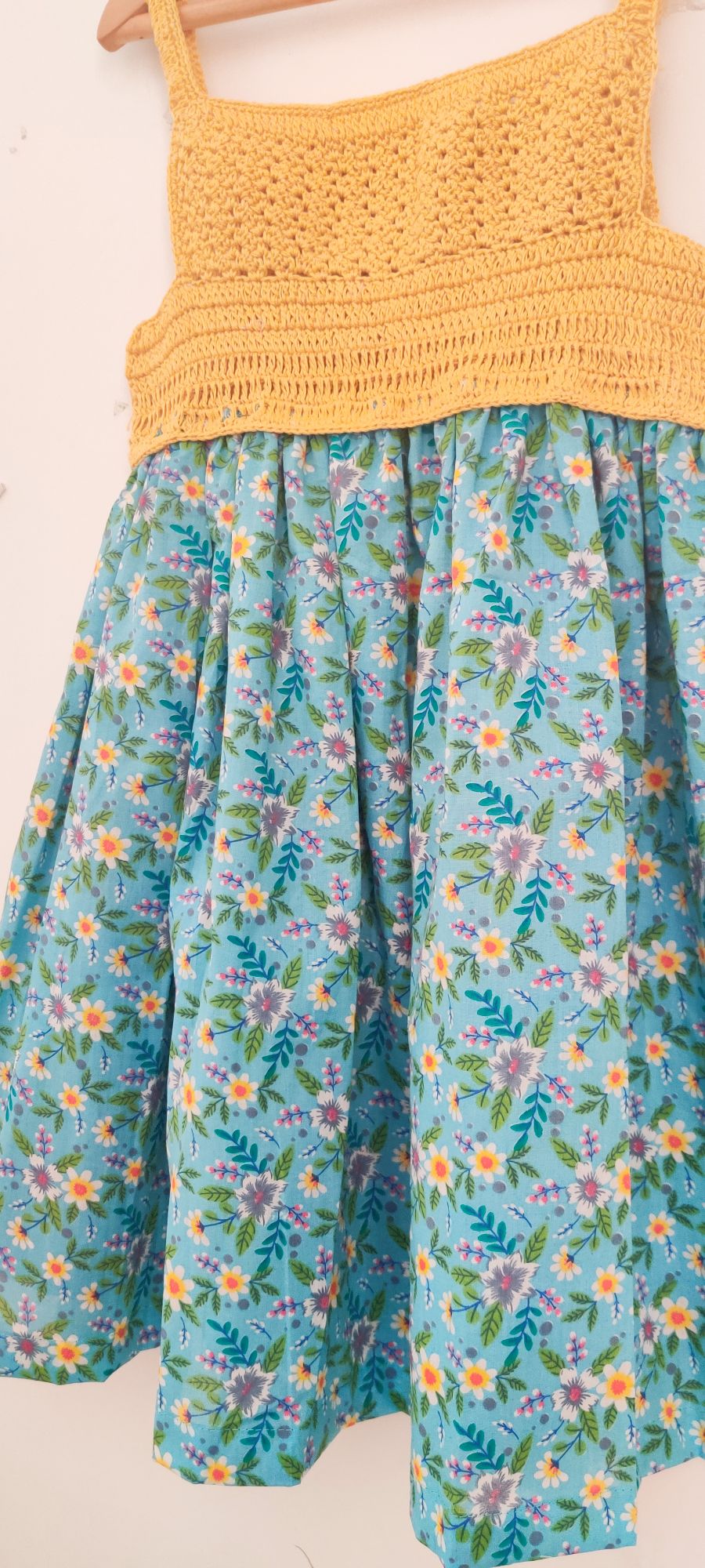Woonie Sleeveless Crochet Yoke Floral Print Dress - Yellow