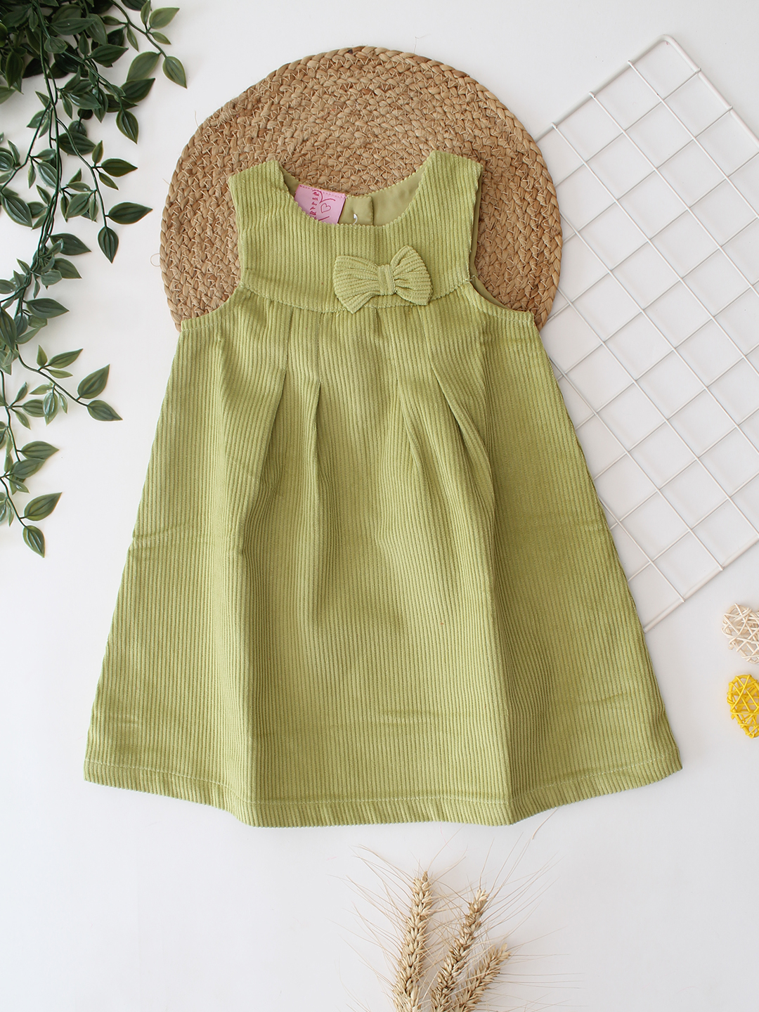 Woonie Sleeveless Bow Embellished - Green