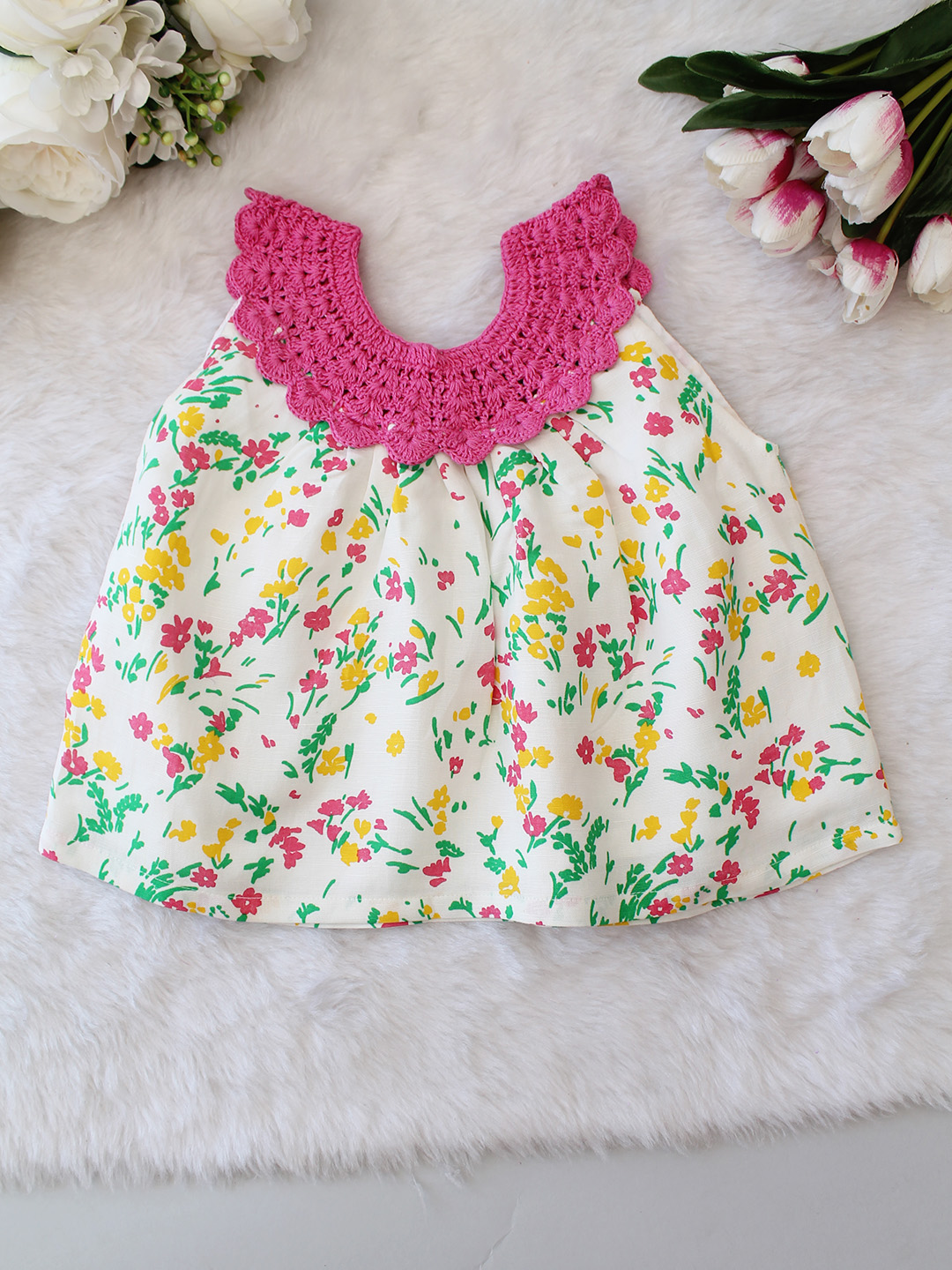 Crochet Neck Detailed Printed Frock - Pink