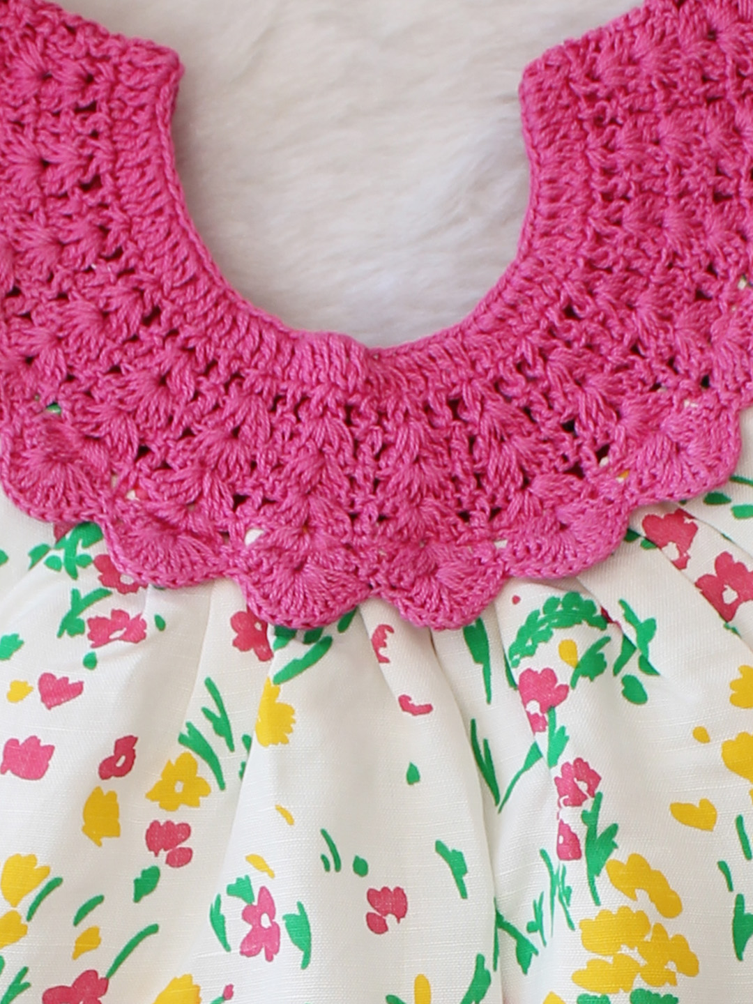 Crochet Neck Detailed Printed Frock - Pink