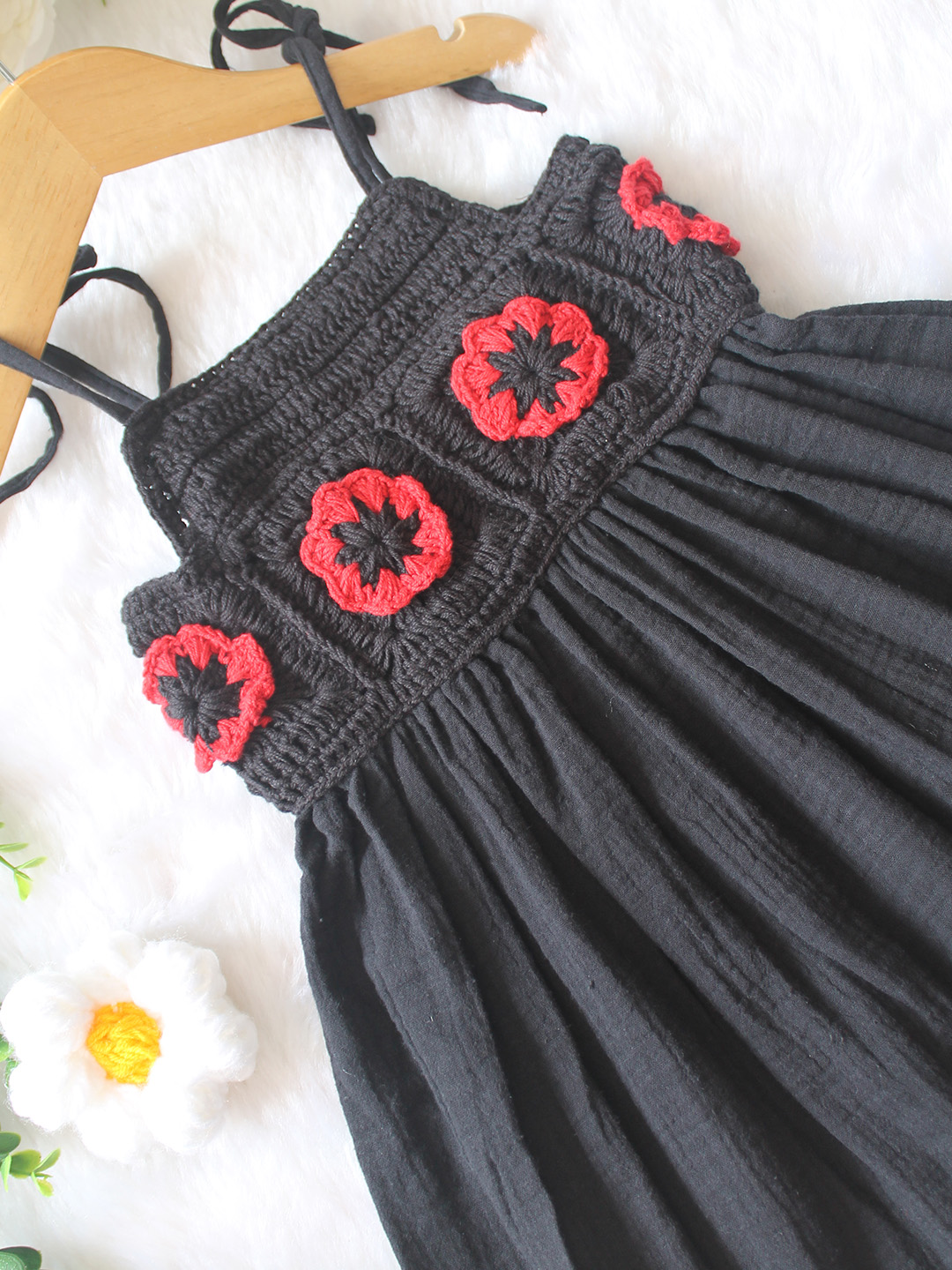 Woonie Woven Floral Summer Crochet Dress - Black