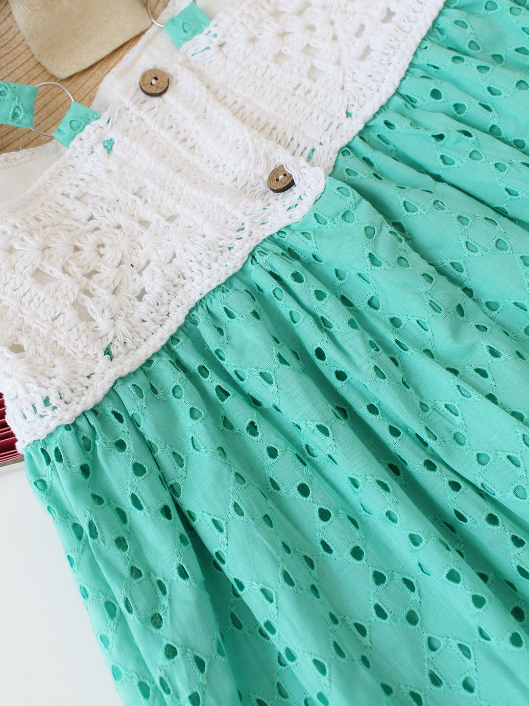 Woonie Schiffli Embroidered Sleeveless Crochet Summer Dress - Green