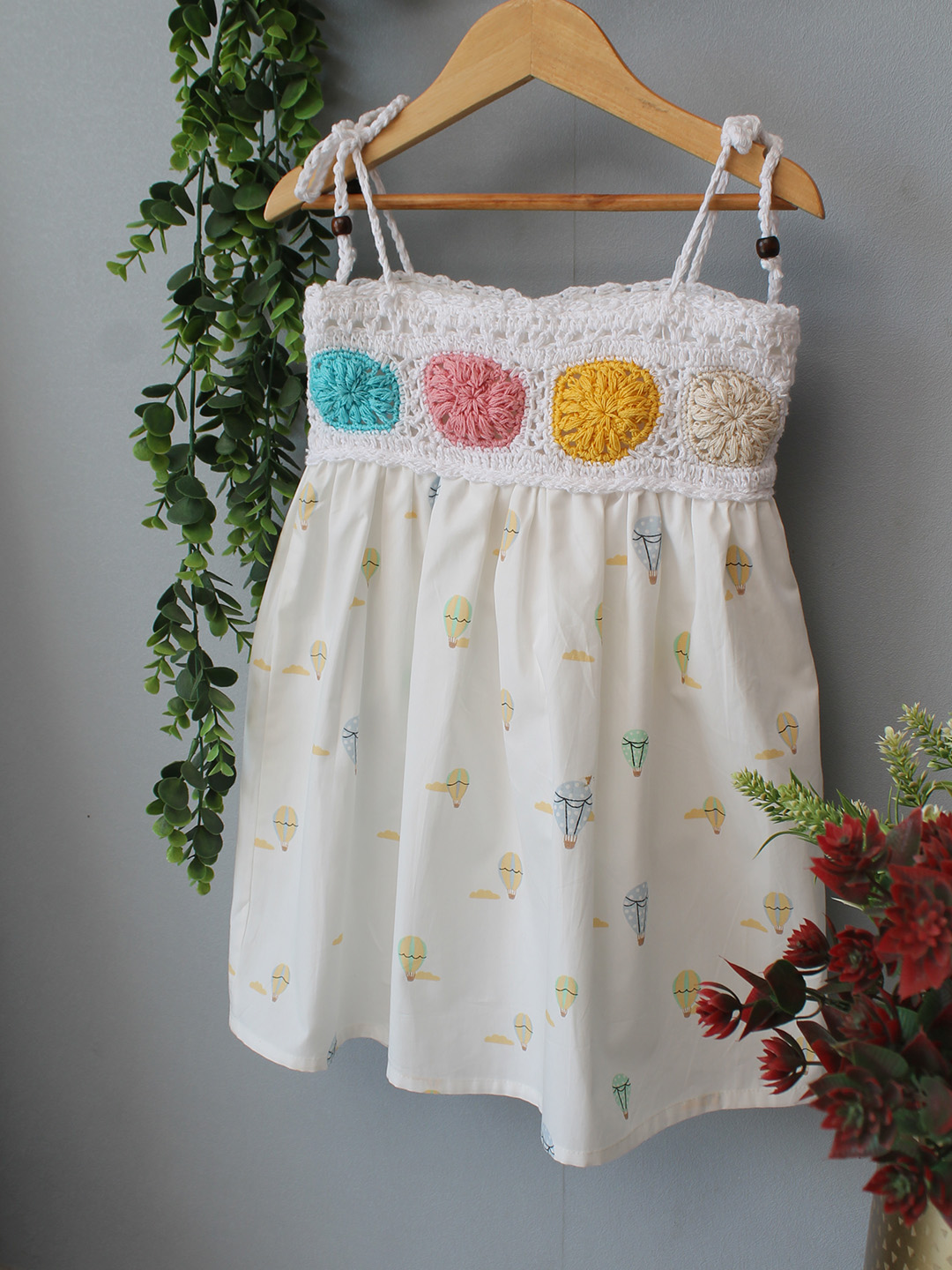 Woonie Crochet Balloon Printed Summer Dress - White