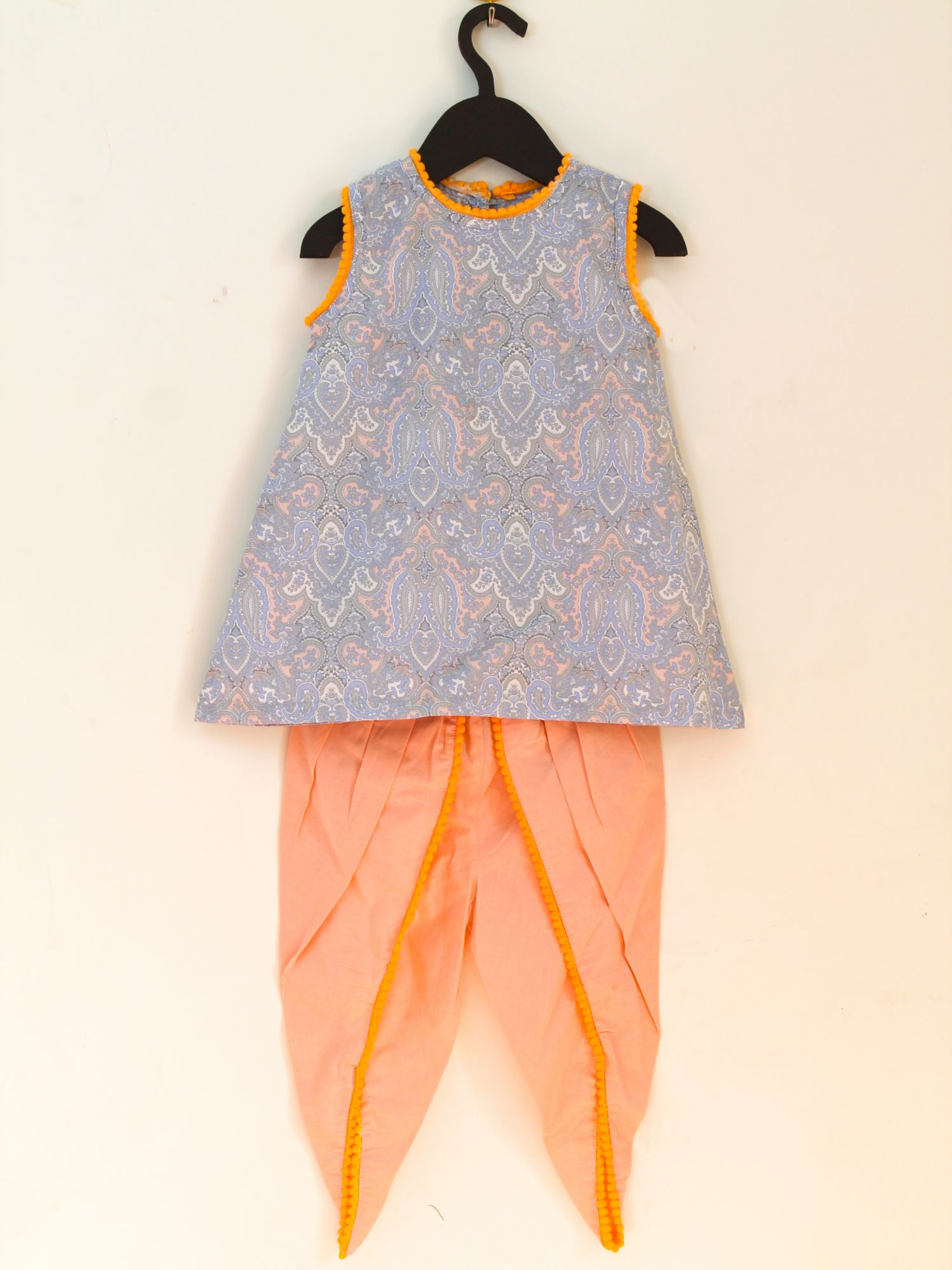 Woonie Sleeveless With lace Work Short Length Kurta & Dhotti Set-Blue