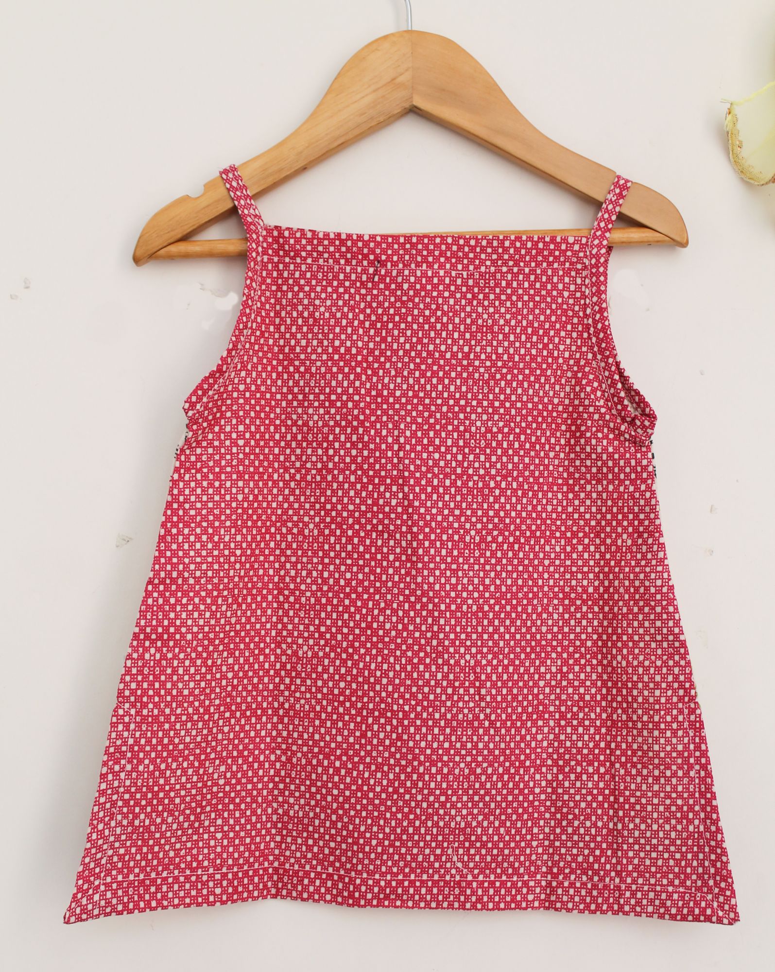 Woonie Sleveless Geometric Design Kurti With Sharara Pants - Multi Color