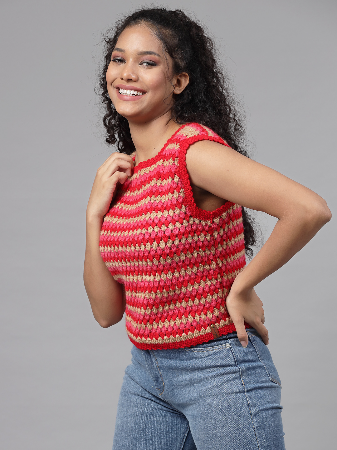 Granny Flat Stitch Dual Coloured Sleeveless Sweater Vest - Red
