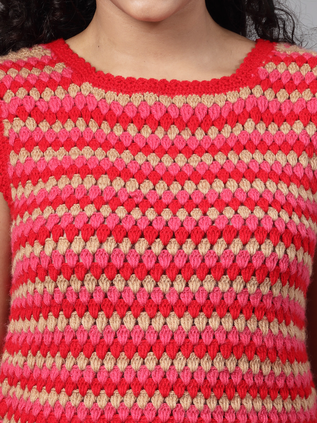 Granny Flat Stitch Dual Coloured Sleeveless Sweater Vest - Red