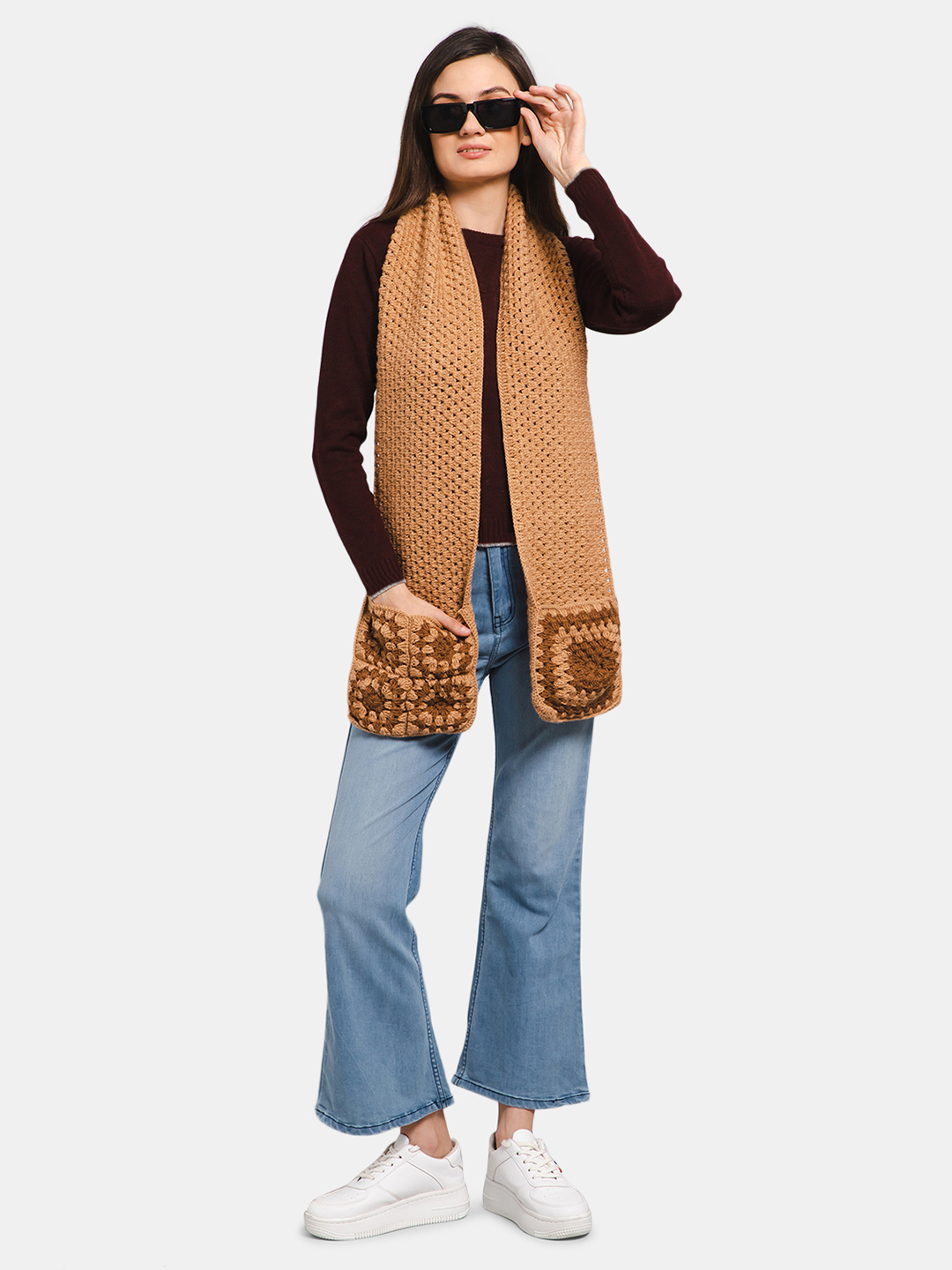 Granny Square Muffler with Pockets for Women - Beige