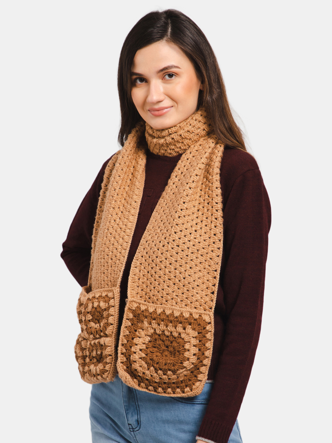 Granny Square Muffler with Pockets for Women - Beige