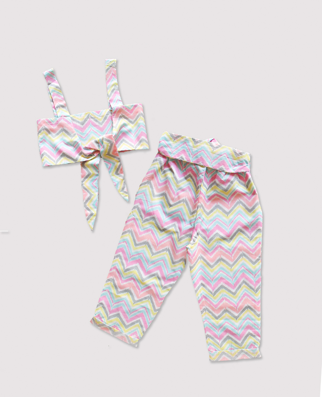 Woonie Sleeveless Zig Zag Pattern Top With Pant-Multicolour