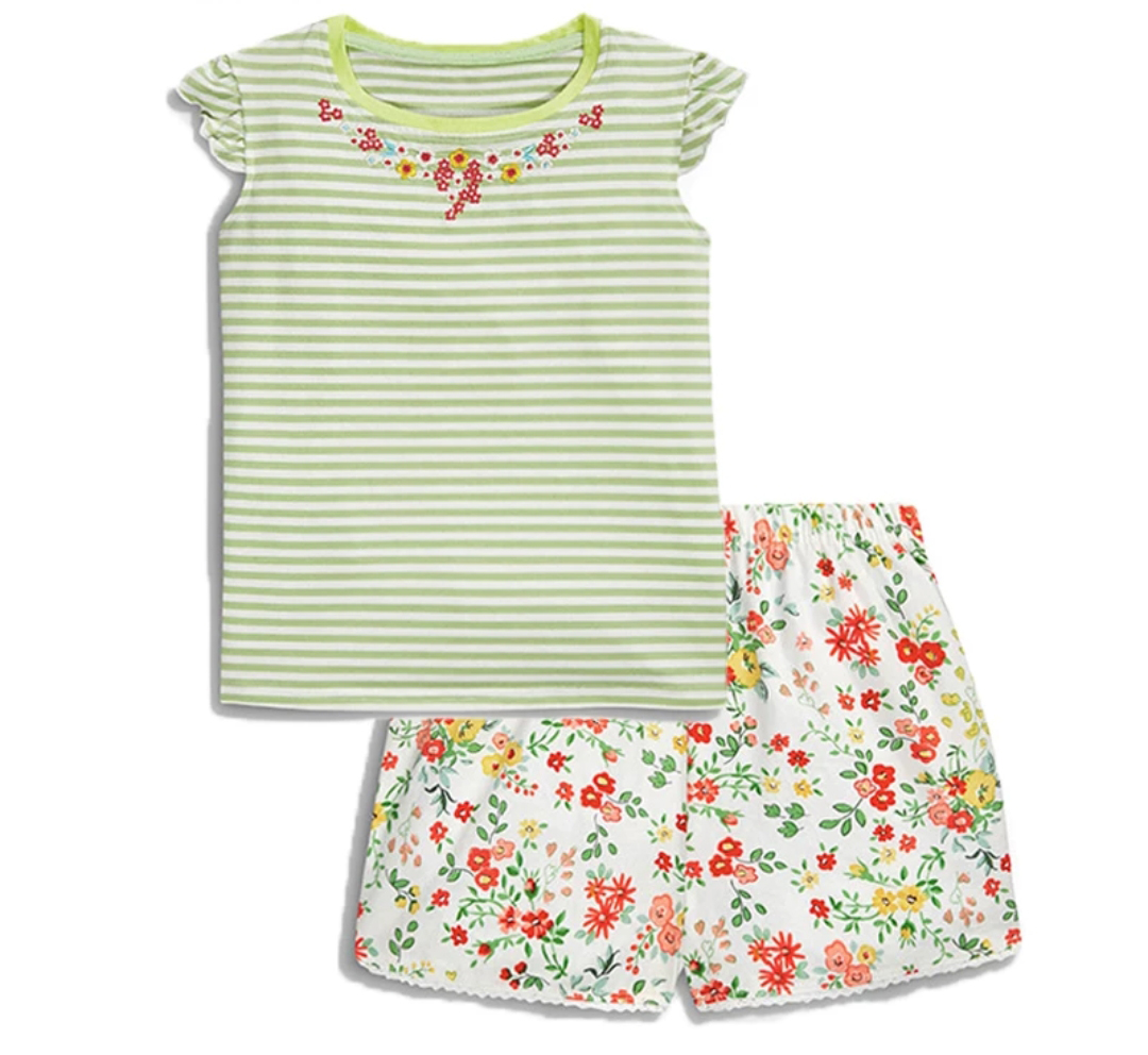 Woonie Cap Sleeves Embroided Top With Floral Shorts-Green
