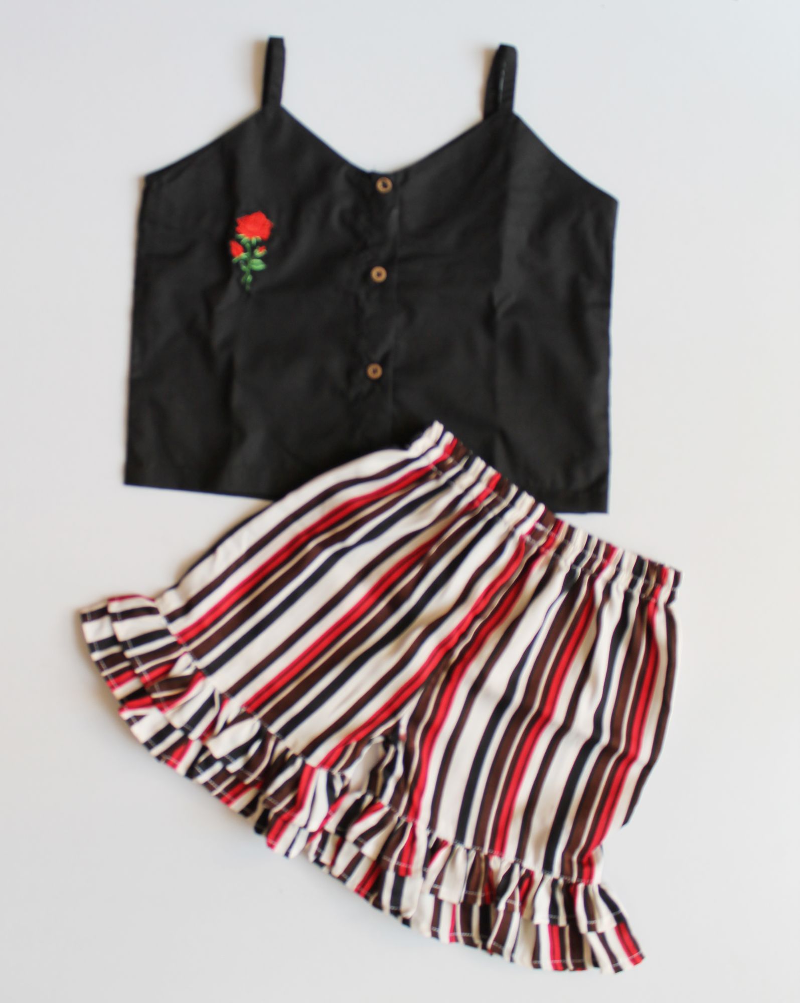 Woonie Sleeveless Flower Patch Top With Stripped Shorts-Black