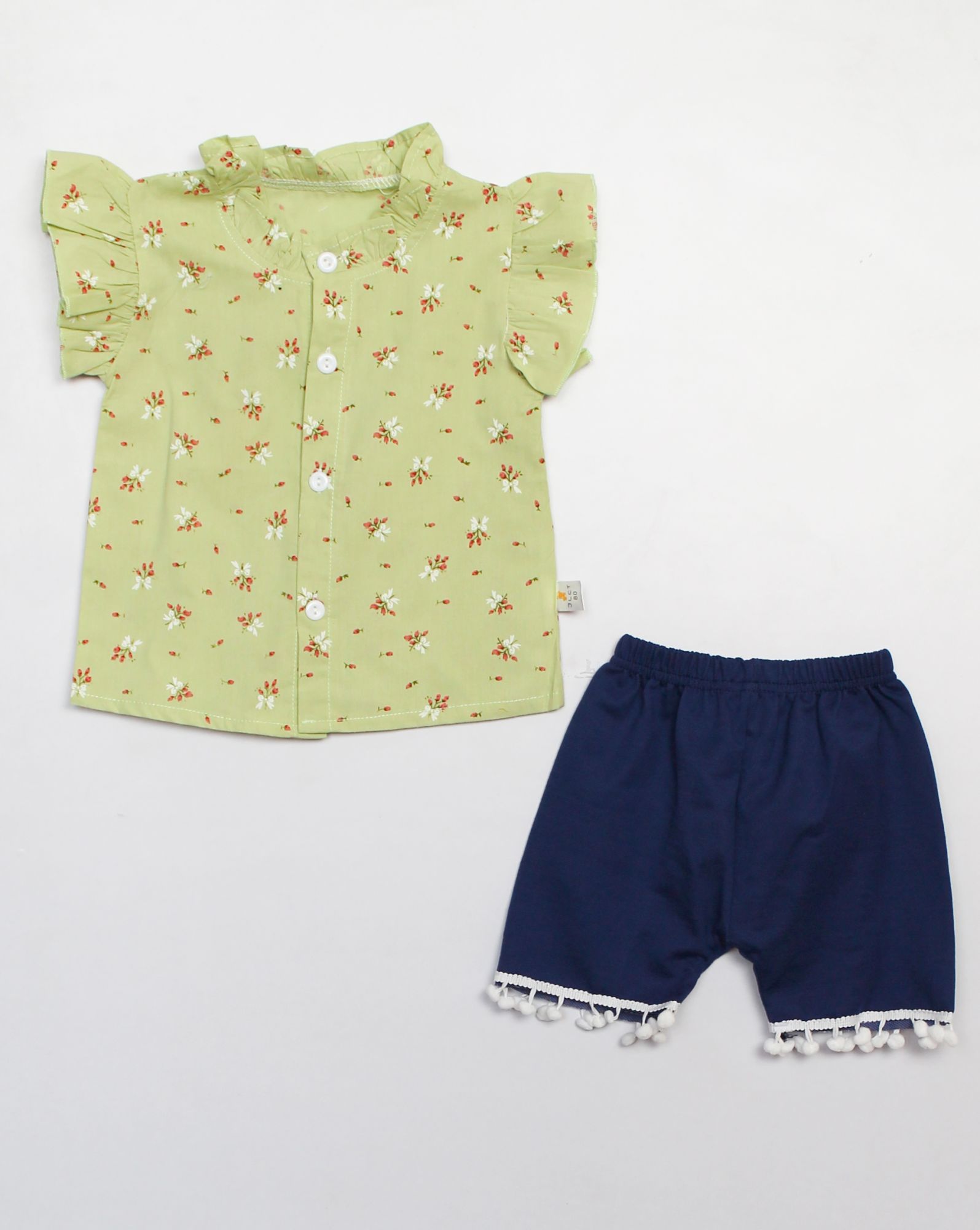 Woonie Frill Sleeves Floral Printed Top With Shorts-Green