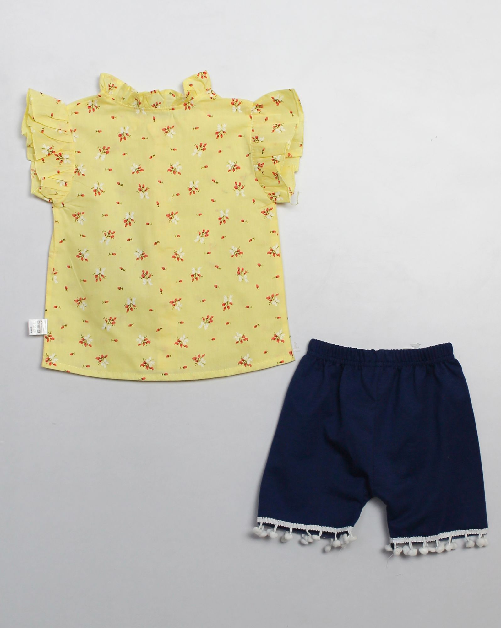 Woonie Frill Sleeves Floral Printed Top With Shorts-yellow