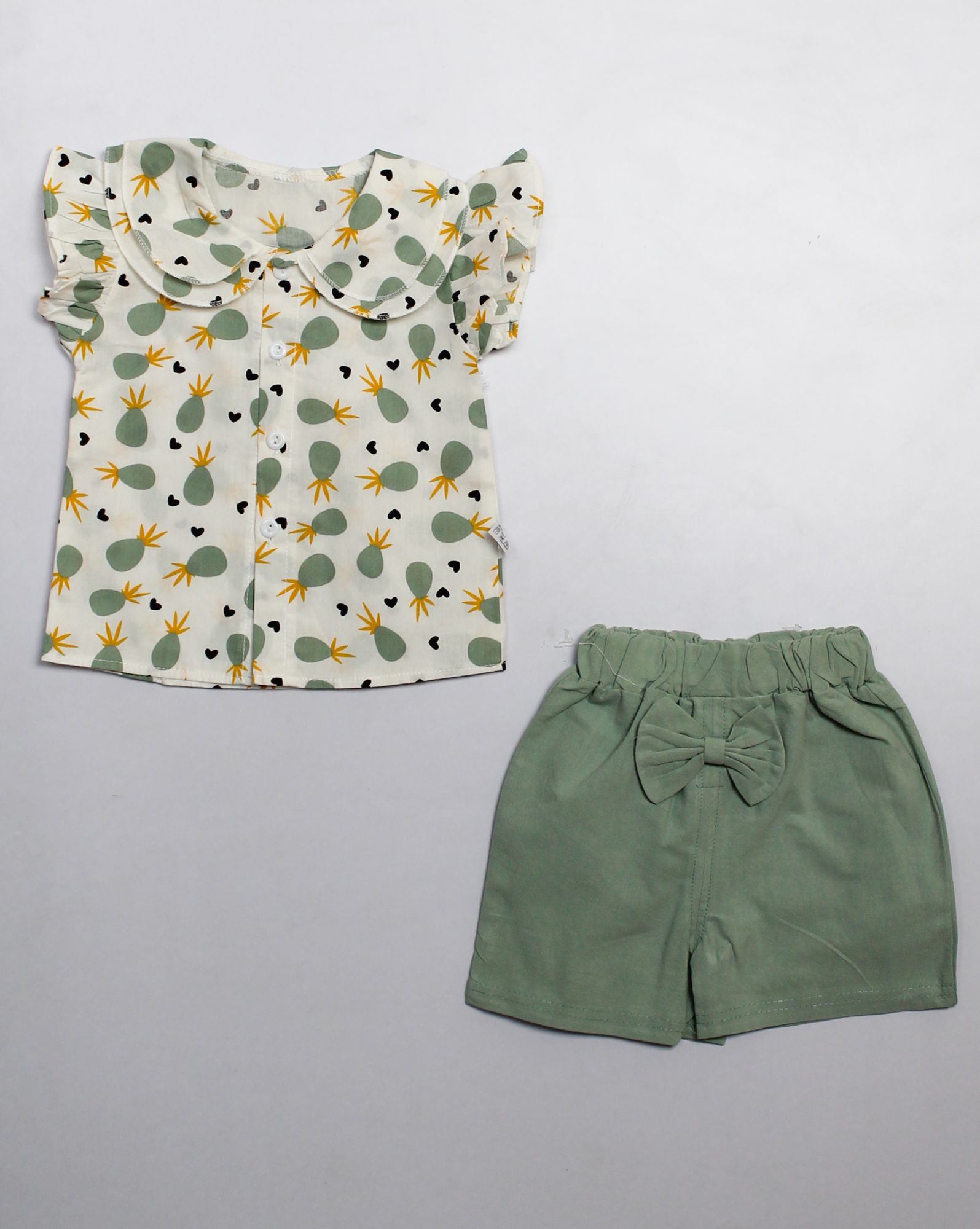 Woonie Frill Sleeves Pineapple  Printed Top With ShortsGreen