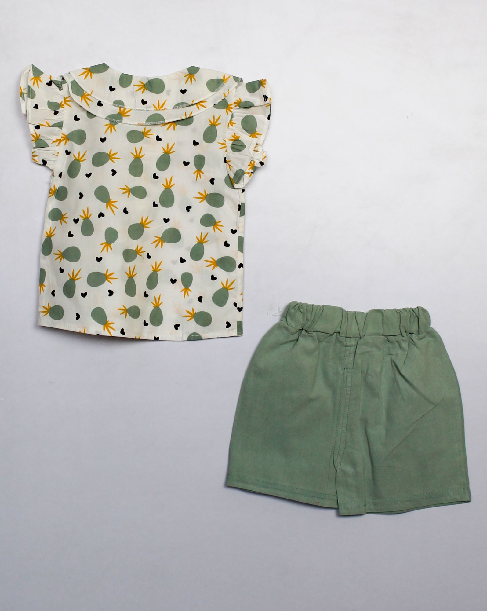 Woonie Frill Sleeves Pineapple  Printed Top With ShortsGreen