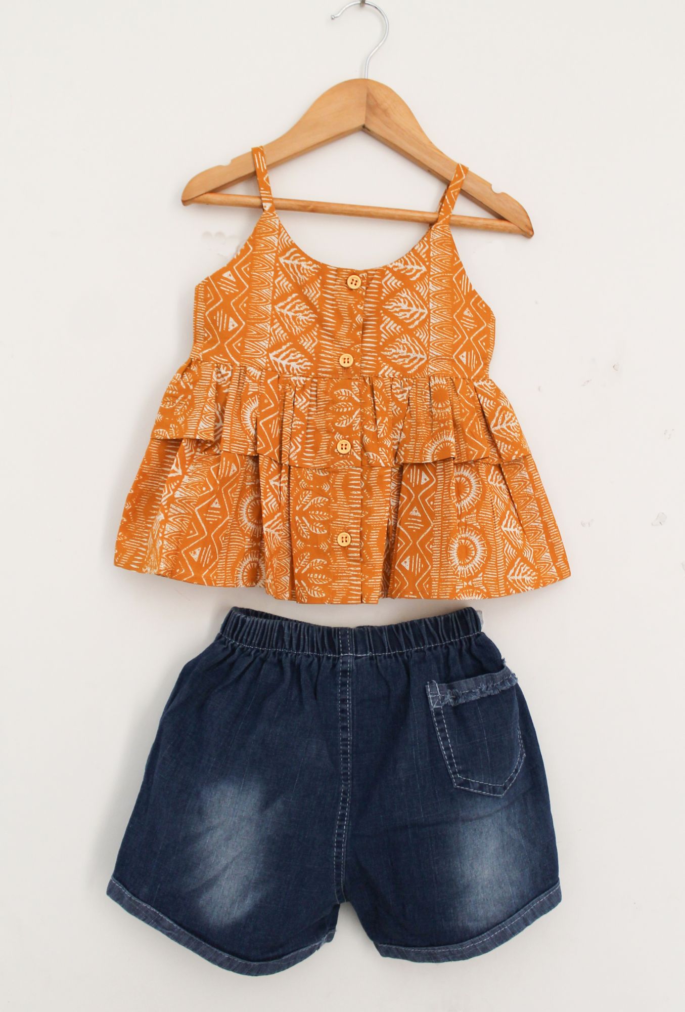 Woonie Cotton Layered Sleeveless Printed Top With Shorts  Yellow