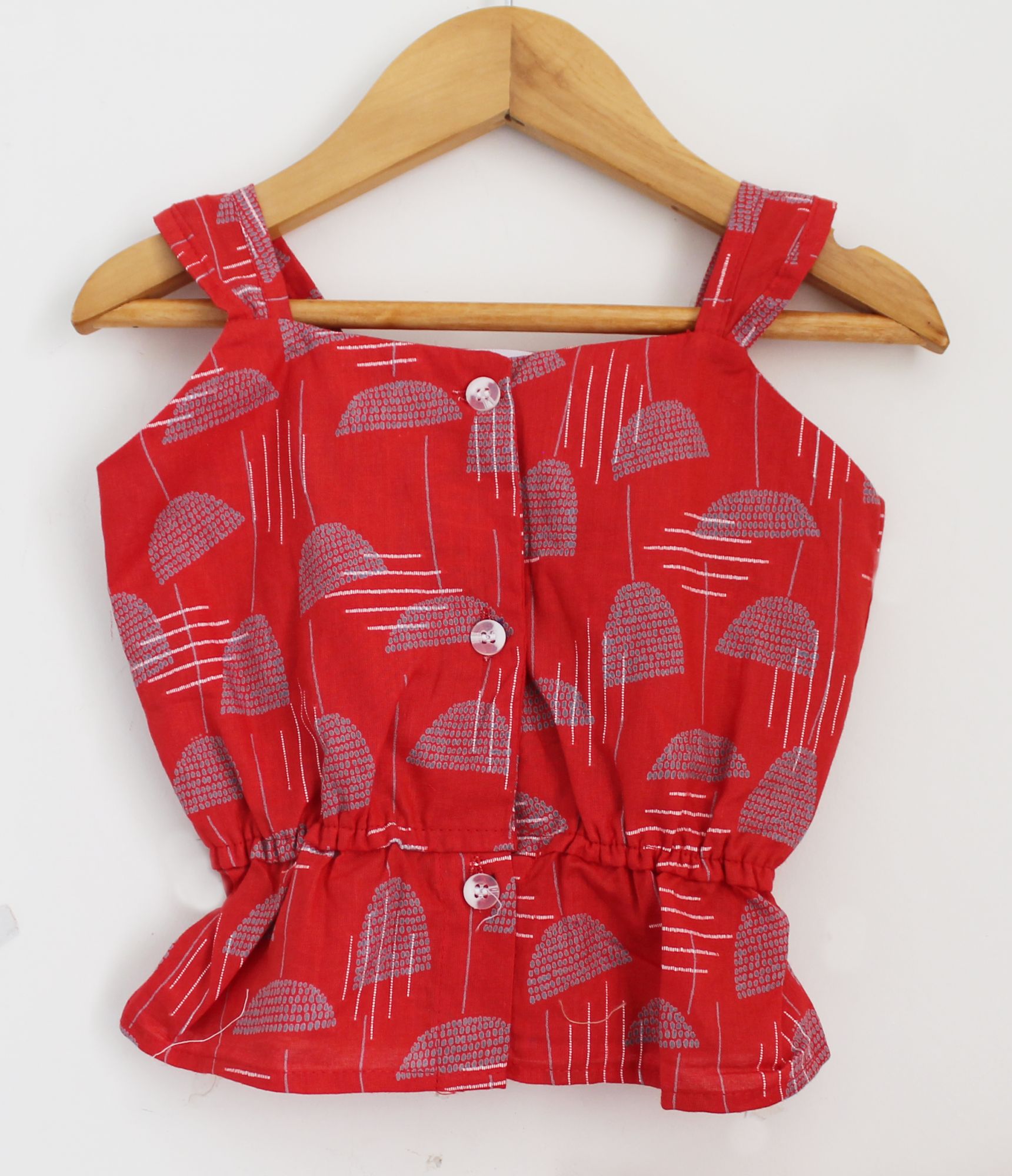 Woonie Sleeveless Leaves Print Top With Shorts - Red